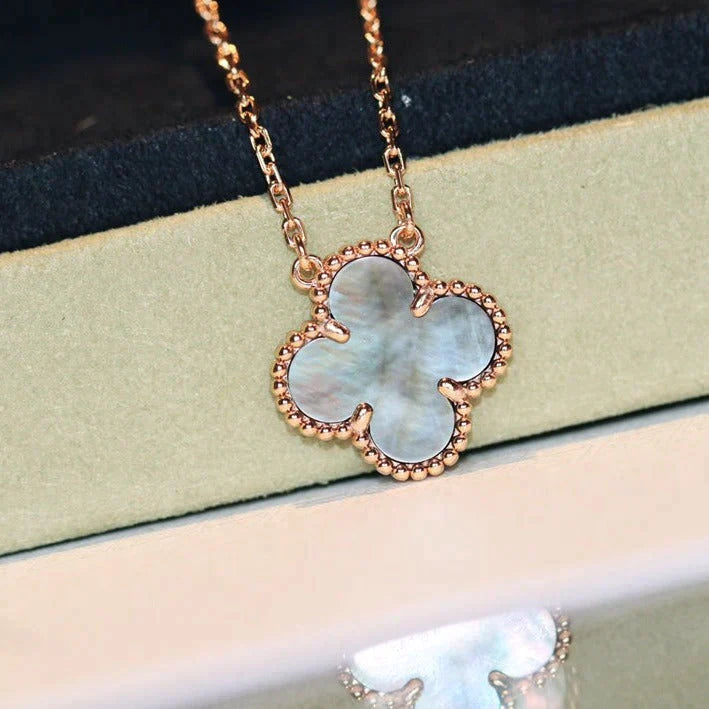 CLOVER MOP PINK GOLD NECKLACE