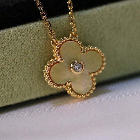 Clover Necklace Gold Diamond