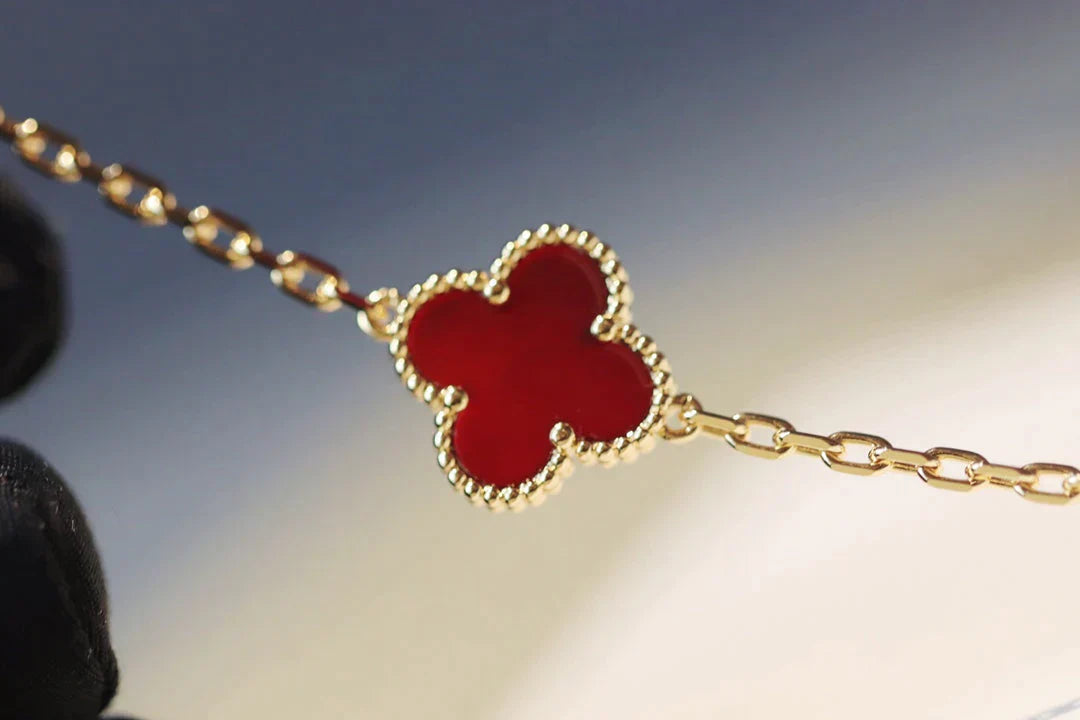 CLOVER 20 MOTIFS CARNELIAN GOLD NECKLACE