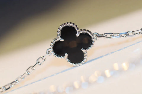 CLOVER 20 MOTIFS ONYX DIAMOND GOLD NECKLACE