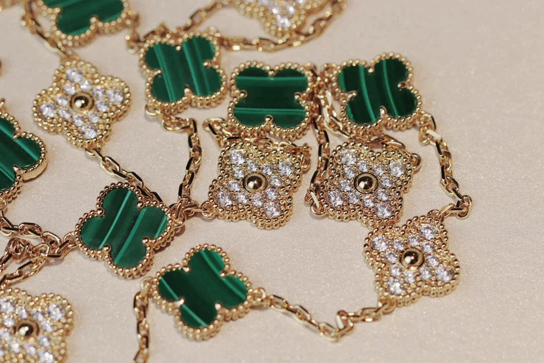 CLOVER 20 MOTIFS MALACHITE DIAMOND GOLD NECKLACE