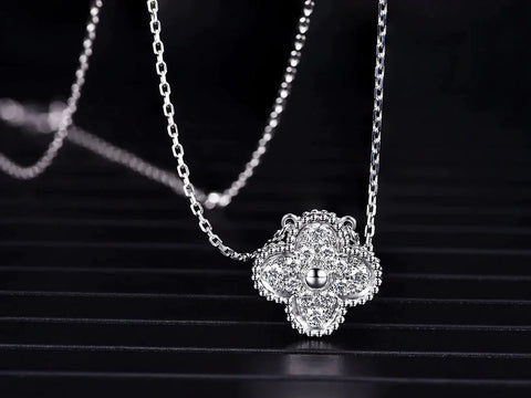 CLOVER SILVER DIAMOND NECKLACE