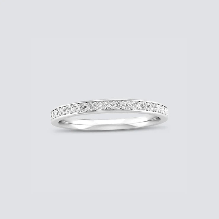 SIGNATURE DIAMOND RING BAND