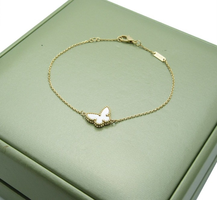 BUTTERFLY WHITE MOP GOLD BRACELET