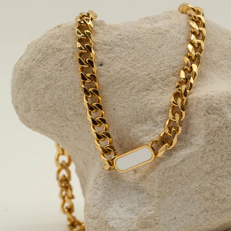 ANJA CUBAN CHAIN NECKLACE