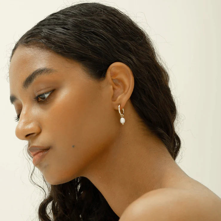 EVANGELINE HOOP EARRINGS