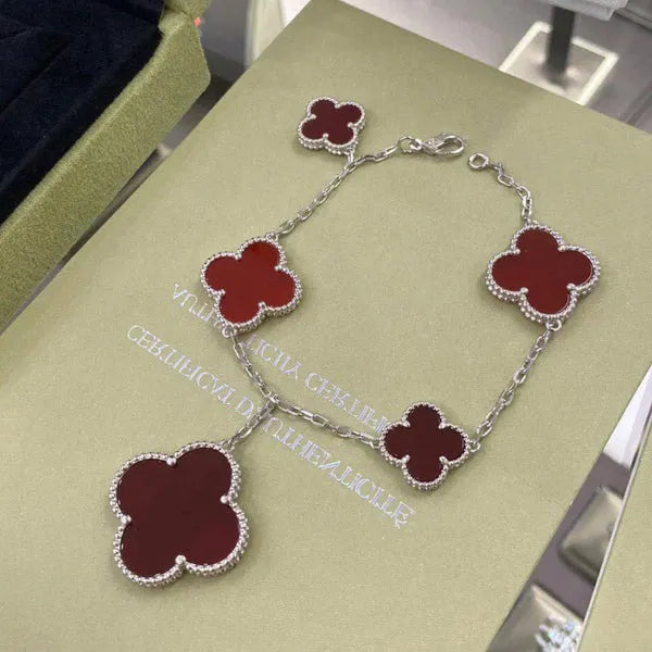 Clover 5 Motifs Silver Carnelian Bracelet