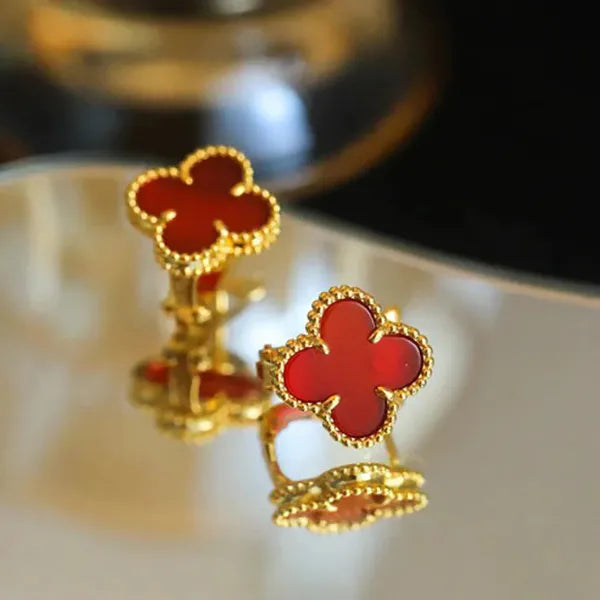 Clover Medium Gold Carnelian Stud Earrings