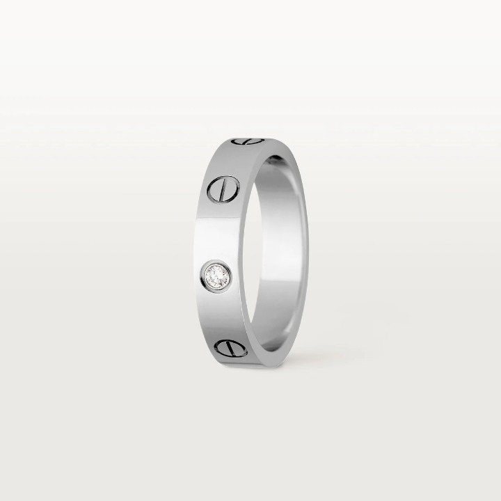 Love Ring 4mm 1 Diamond